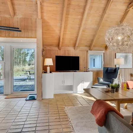 Nyaraló Fredsine - 900m From The Sea By Interhome