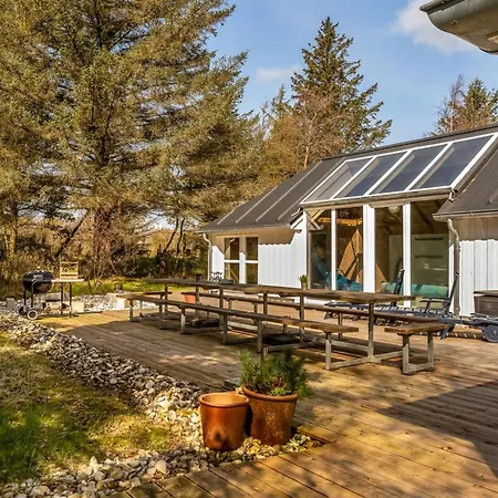 Fredsine - 900m From The Sea By Interhome